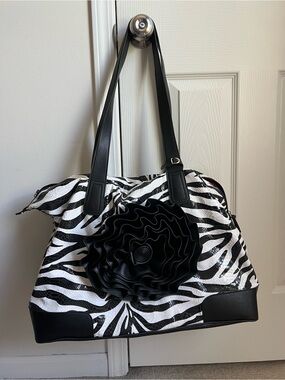 Bueno Zebra Print Flower Large Accent Shoulder Tote - Black & White
